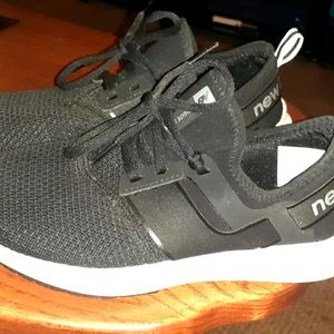 Womens new balance  memory foam shoes